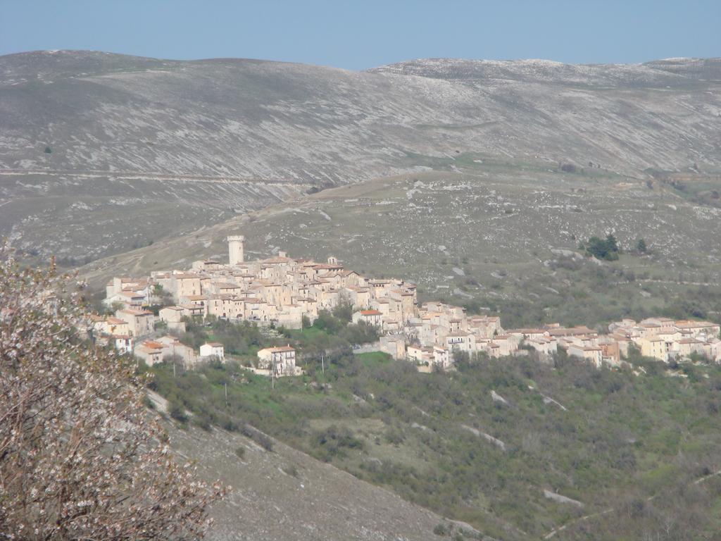 Residence Villa Valsi Santo Stefano Di Sessanio Bagian luar foto