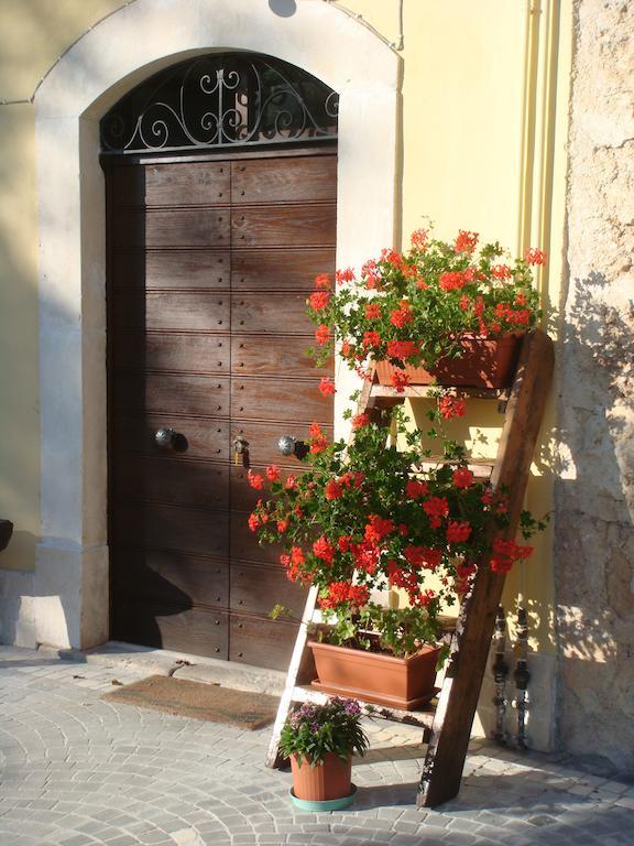 Residence Villa Valsi Santo Stefano Di Sessanio Bagian luar foto