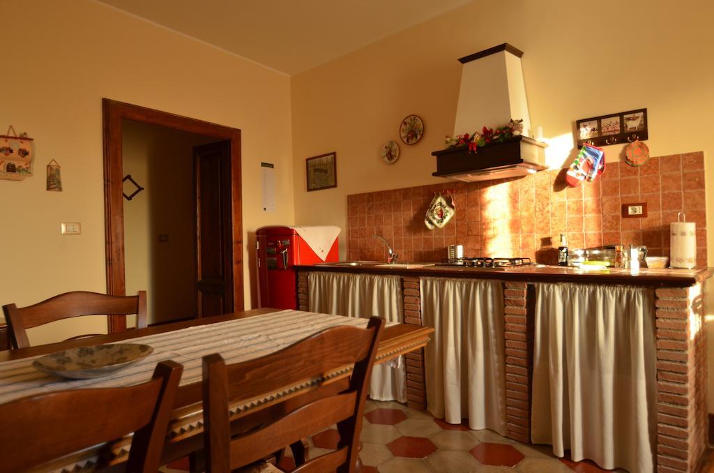 Residence Villa Valsi Santo Stefano Di Sessanio Ruang foto