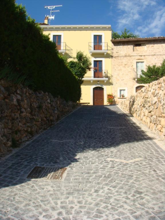 Residence Villa Valsi Santo Stefano Di Sessanio Bagian luar foto