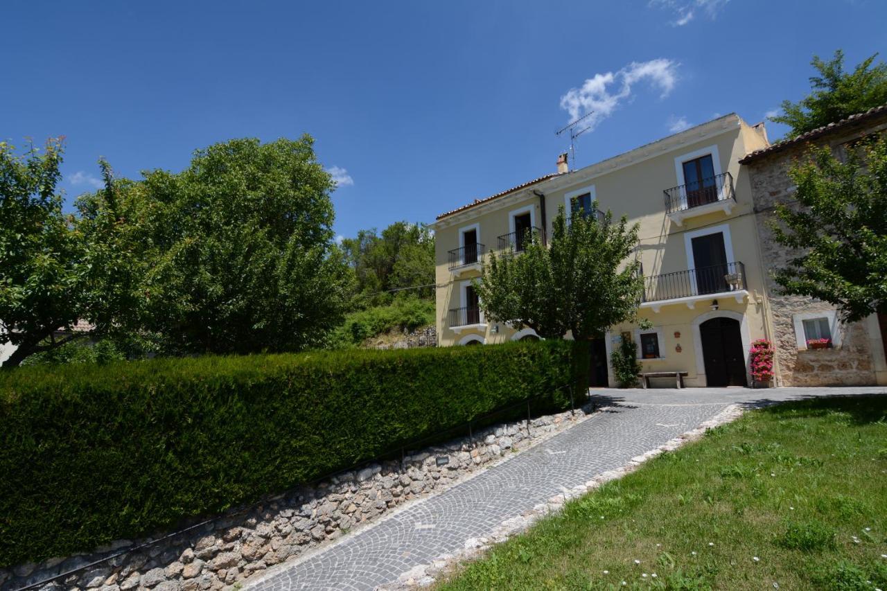 Residence Villa Valsi Santo Stefano Di Sessanio Bagian luar foto